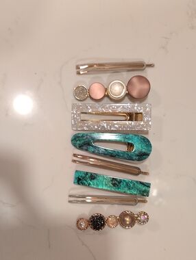 Assorted Green and Rose Gold Women’s Hair Clip Set